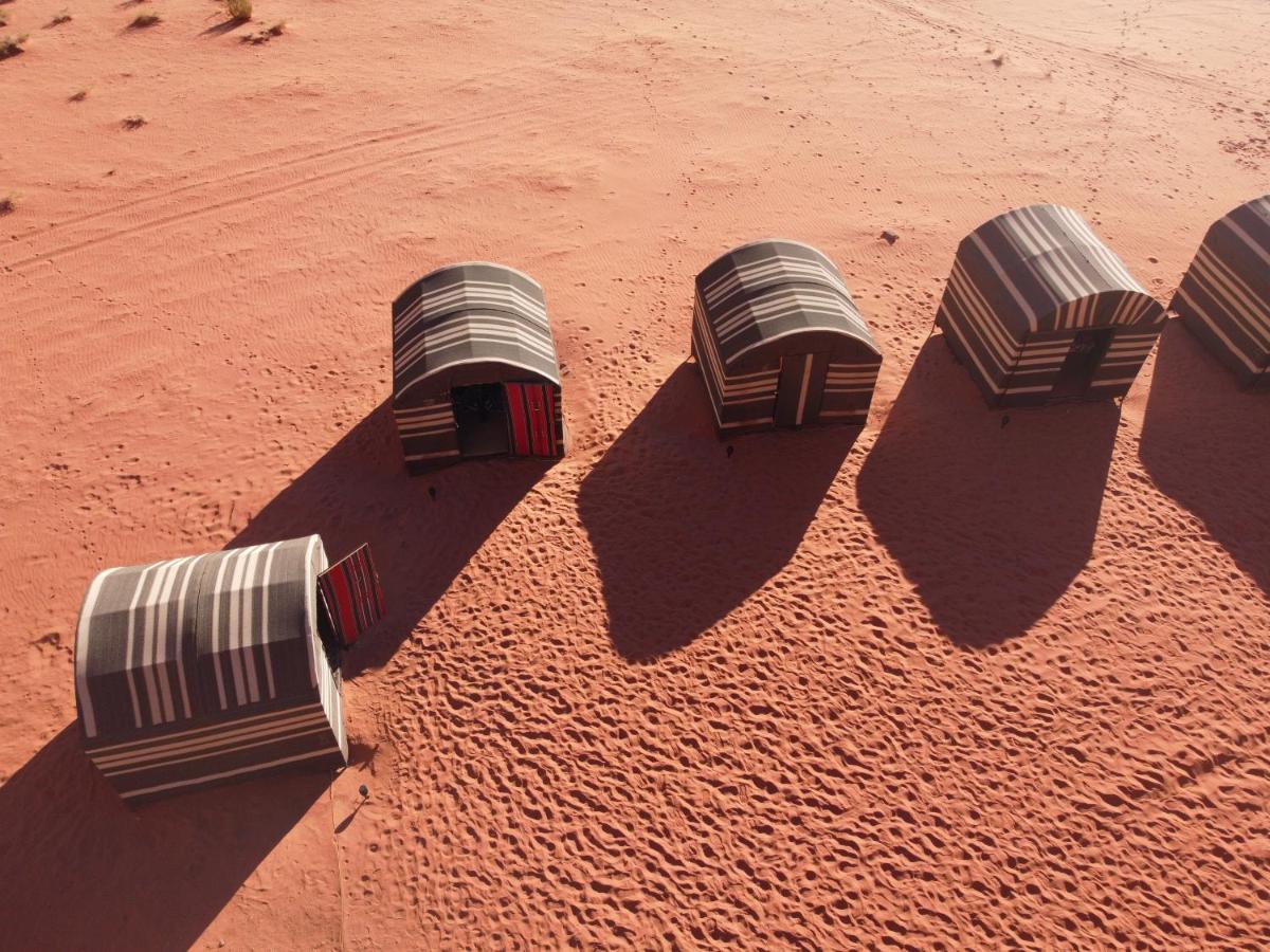 Wadi Rum Meteorite Camp Bed & Breakfast Exterior photo