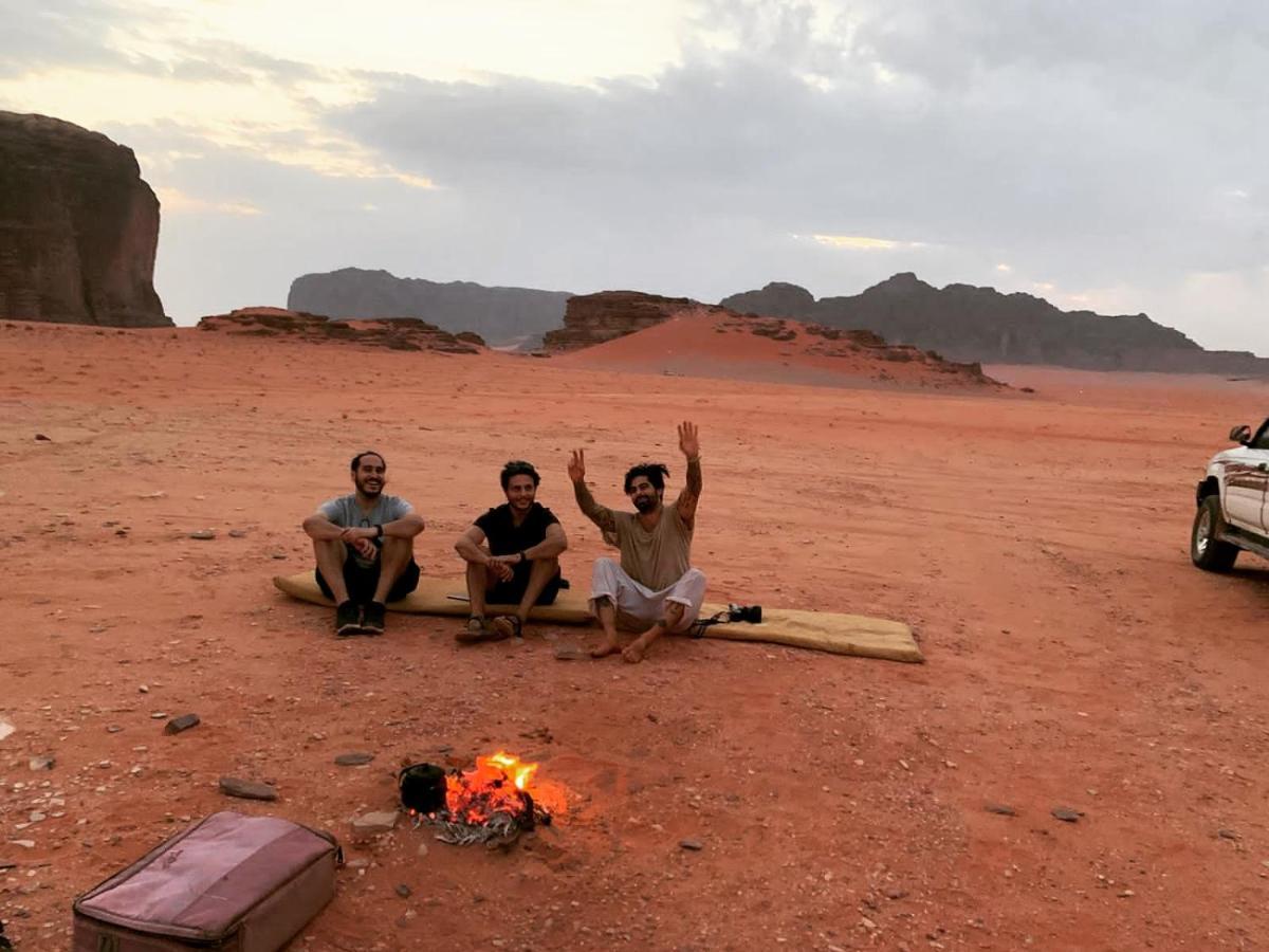 Wadi Rum Meteorite Camp Bed & Breakfast Exterior photo