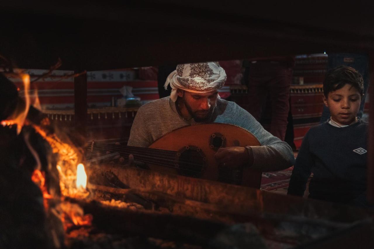 Wadi Rum Meteorite Camp Bed & Breakfast Exterior photo