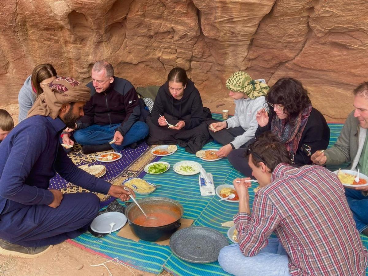 Wadi Rum Meteorite Camp Bed & Breakfast Exterior photo