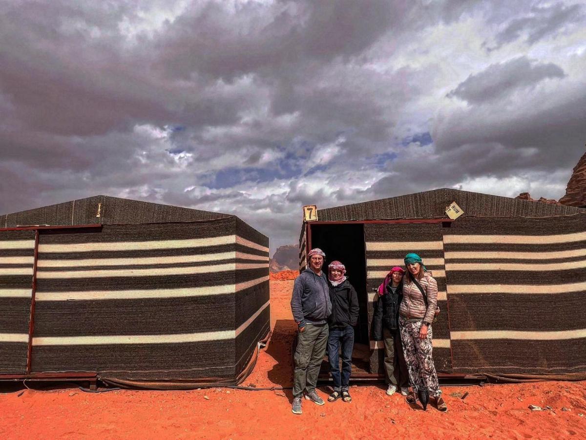 Wadi Rum Meteorite Camp Bed & Breakfast Exterior photo