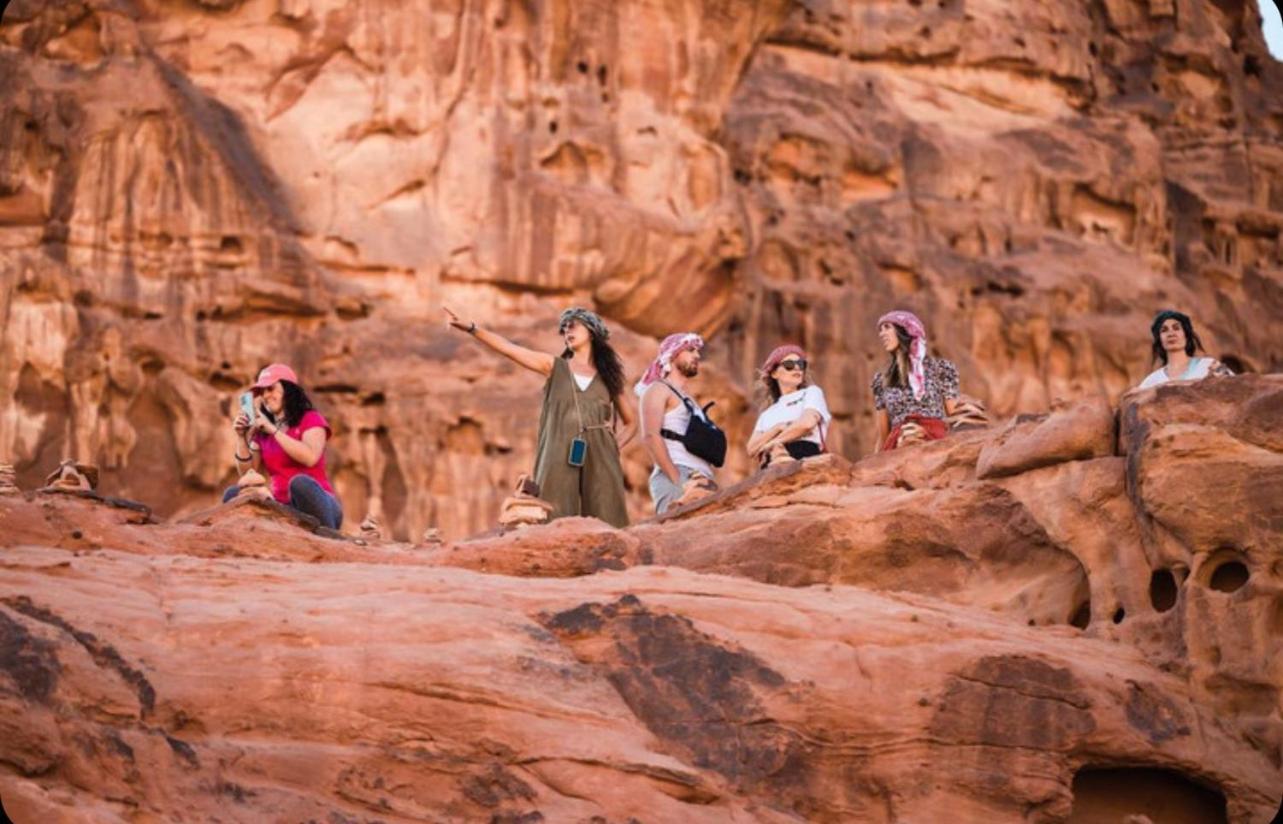 Wadi Rum Meteorite Camp Bed & Breakfast Exterior photo