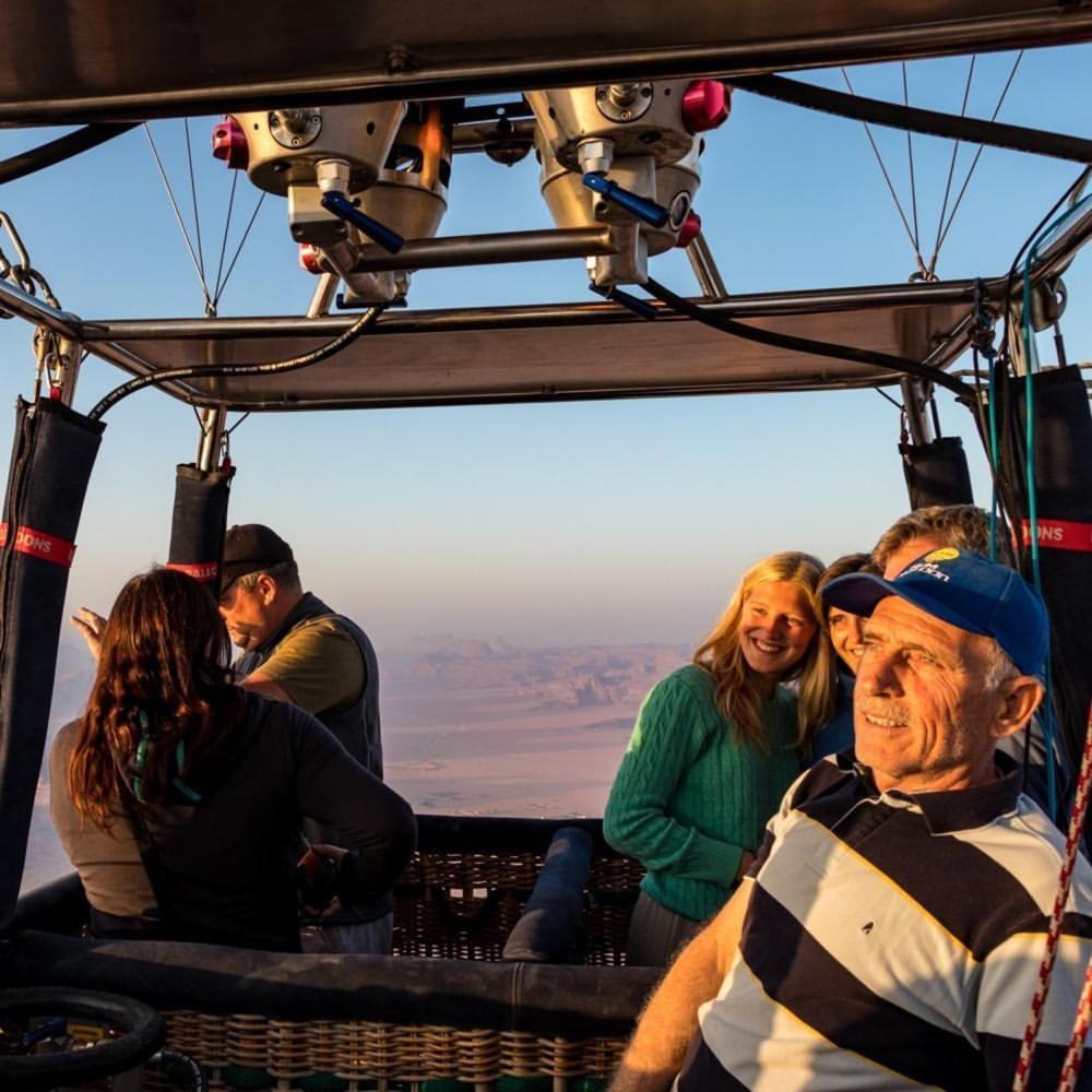 Wadi Rum Meteorite Camp Bed & Breakfast Exterior photo